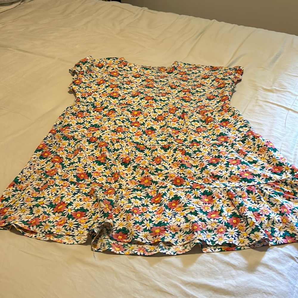 Summer flower print dress by Amazon frilly cap sleeve bottom. Totally lined.